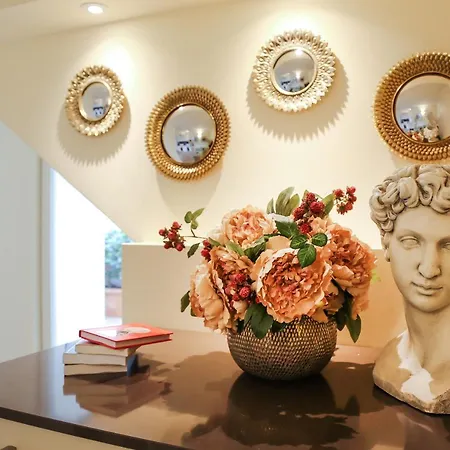 Garden House By Canto Degli Aranci